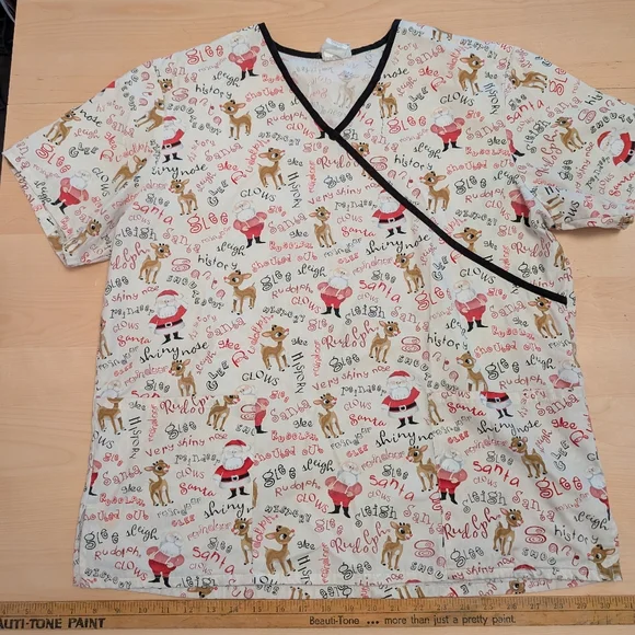 Scrub top - Picture 3 of 4